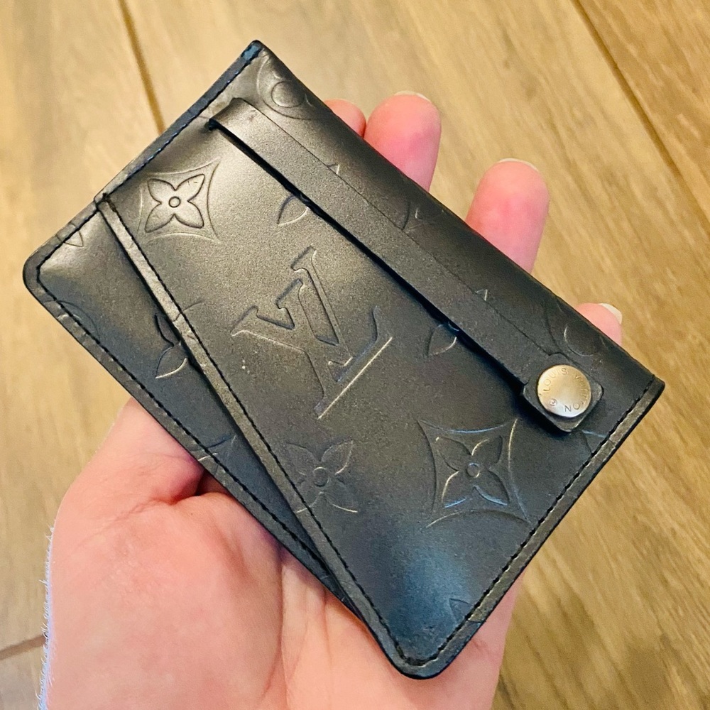 EUC Vintage Louis Vuitton Matte Charcoal Gray Monogram Clochette PM Key Case - Picture 3 of 17